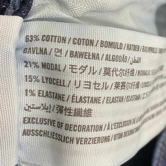 Hollister Mid-Rise Short 3” Hollister Advanced Stretch Jean Shorts Size 1 W25 - Picture 5 of 6